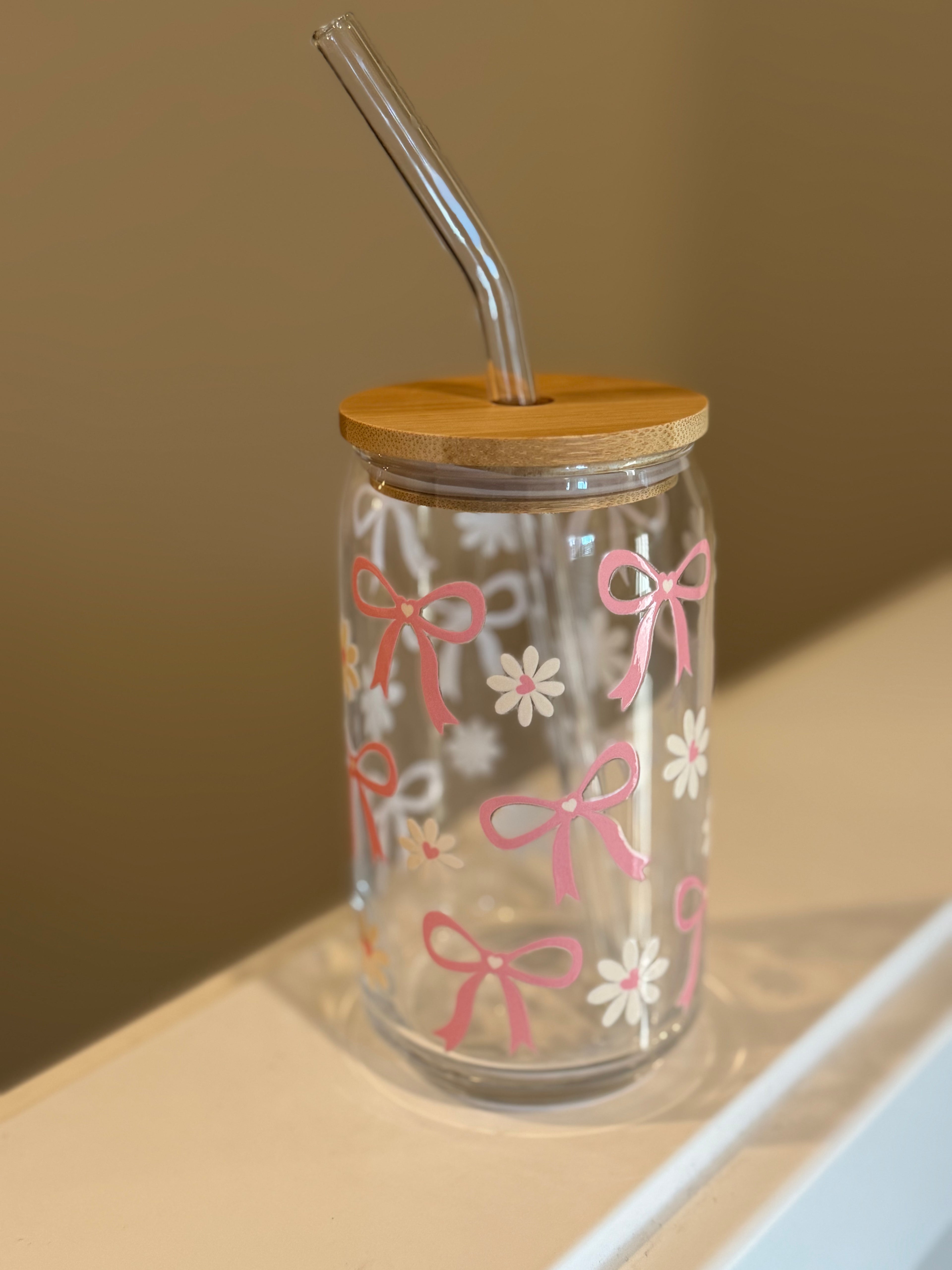 Daisy & Bows Glass Tumbler